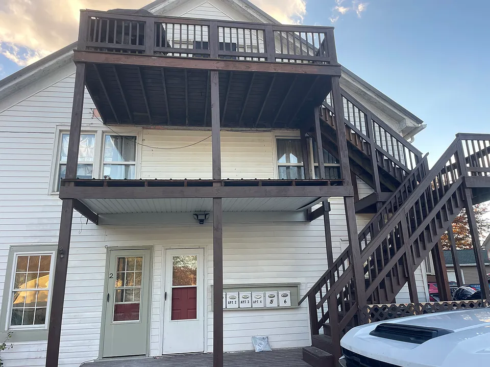 108 Miller St #1