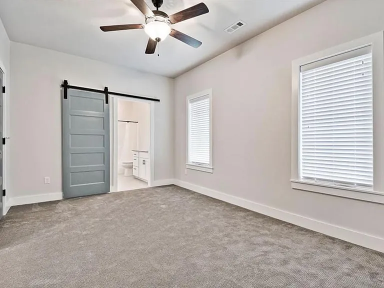 930 S College Ave — Photo 11