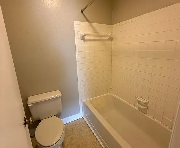 2504 Avent Ferry Rd — Photo 9