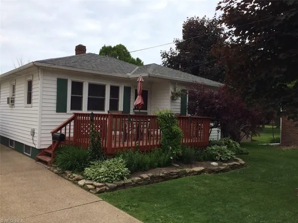 311 East St, Fairport Harbor, OH 44077