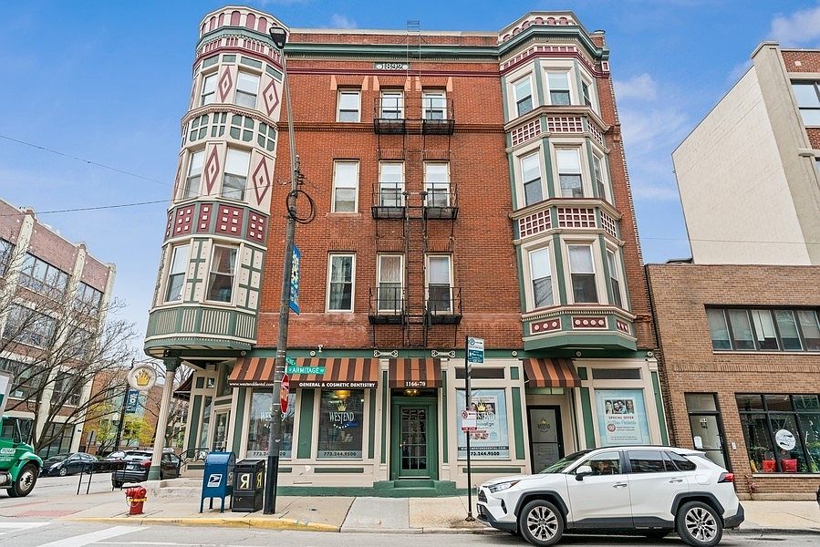 1st image of 1166 W Armitage Ave APT 2E