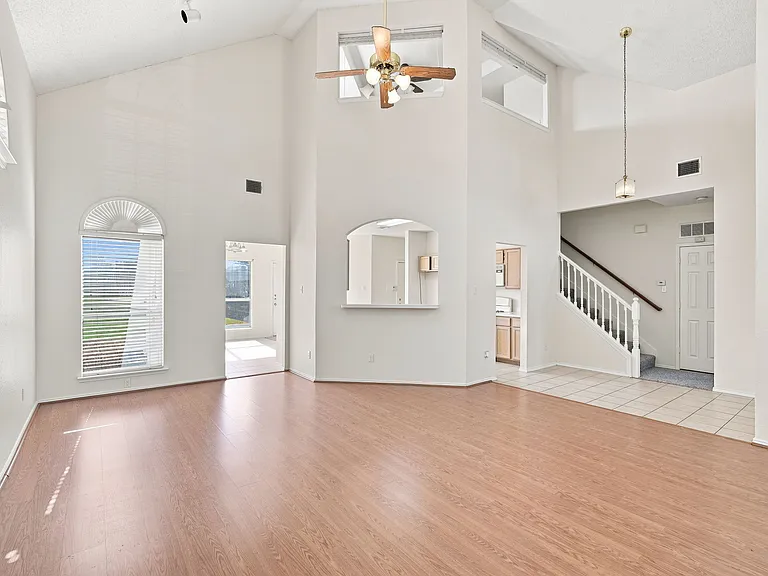1813 Pendleton Rd — Photo 5