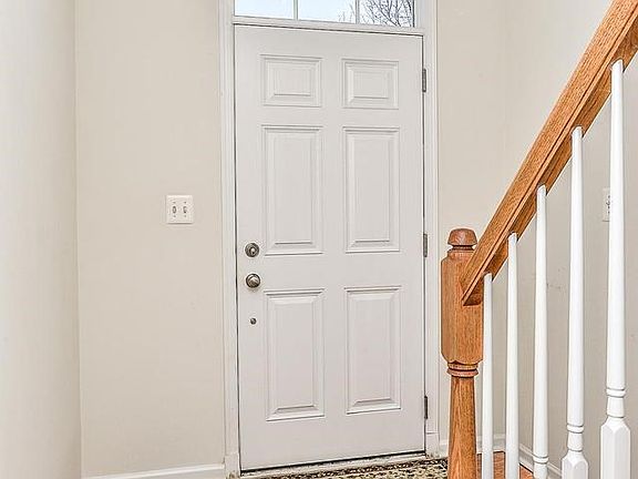 ENTRY FOYER