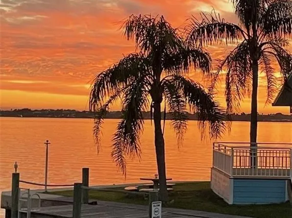 1230 Nettles Blvd, Jensen Beach, FL 34957