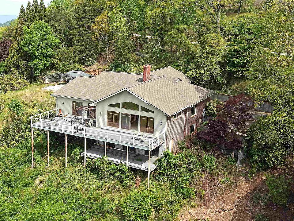 1st image of 823 Altamont Rd