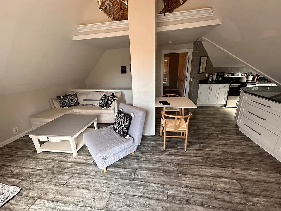 18 Alpine Ct #3-ID1312388P