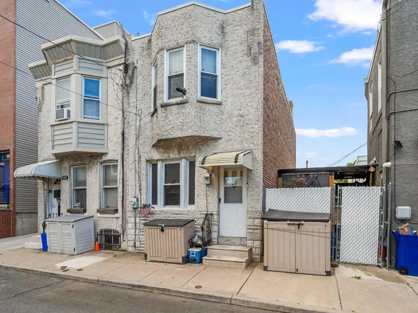 4605 Emery St, Philadelphia, PA 19137