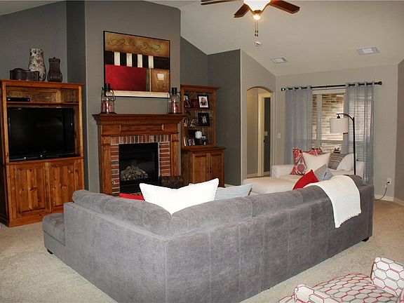 5th image of 3900 SW Staverton Dr