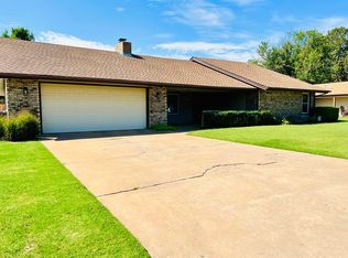 4209 Wedgewood Rd, Enid, OK 73703