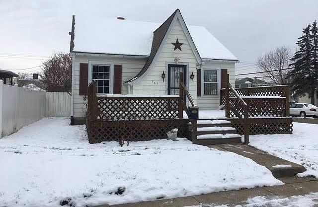 1st image of 765 Luck Ave