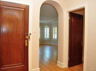 320 N Marion St APT 3, Oak Park, IL 60302