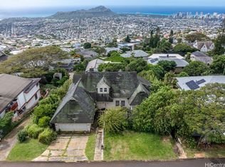 3930 Lurline Dr, Honolulu, HI 96816
