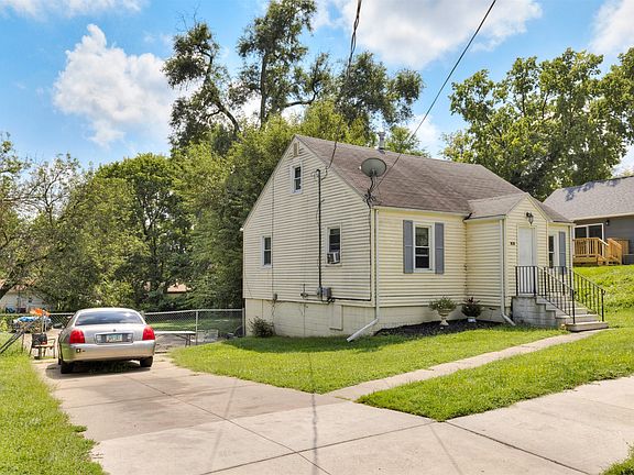 2nd image of 808 Philip St