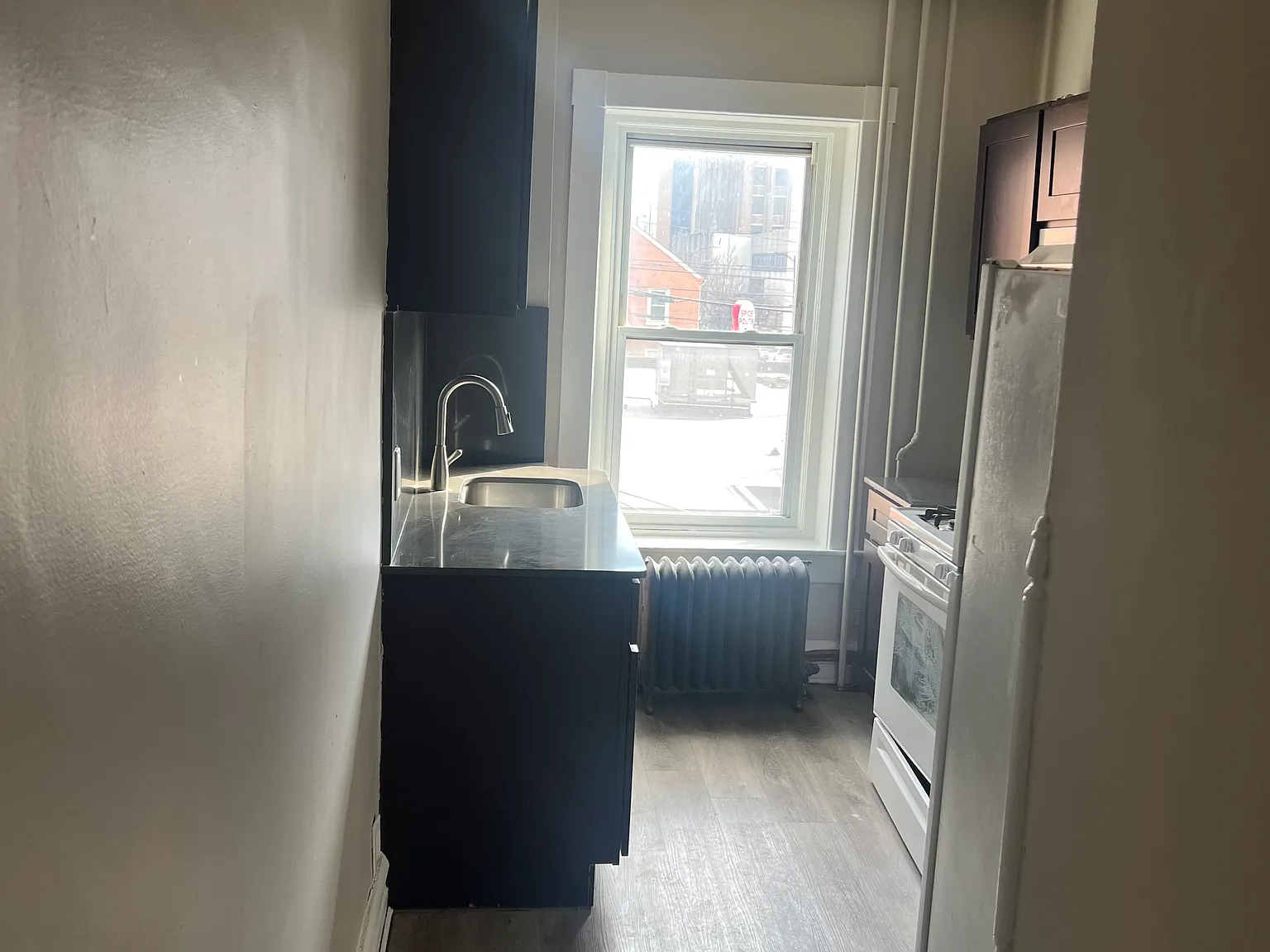 3 bed, 1500 sqft, $1,800 — Photo 3