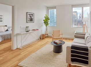 550 W 54th St APT 1417, New York, NY 10019