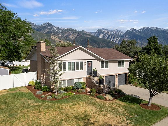 5th image of 7825 S Dolphin Cir E