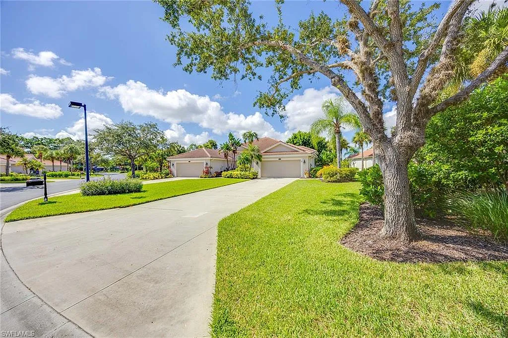 3 bed, 2.0 bath, 2064 sqft, $8,000 — Photo 3
