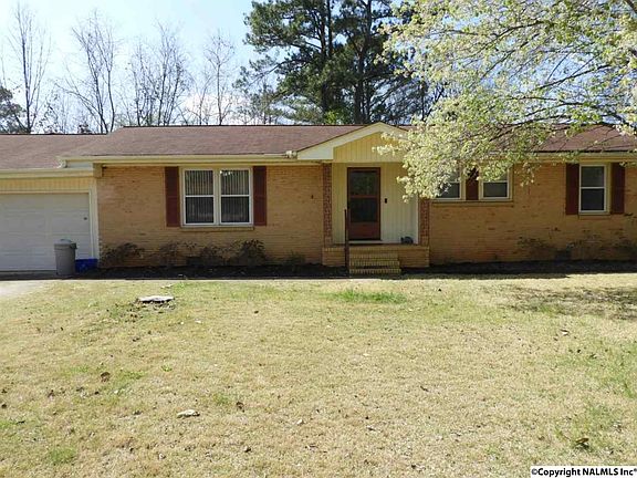 3rd image of 10012 Hogan Dr SE