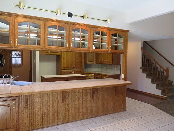 5th image of 3961 Nathan Dr