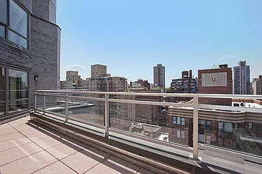 Rented by Siderow Residential Group