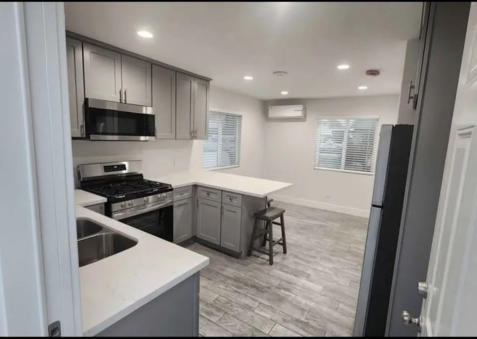 4031 S F St #2
