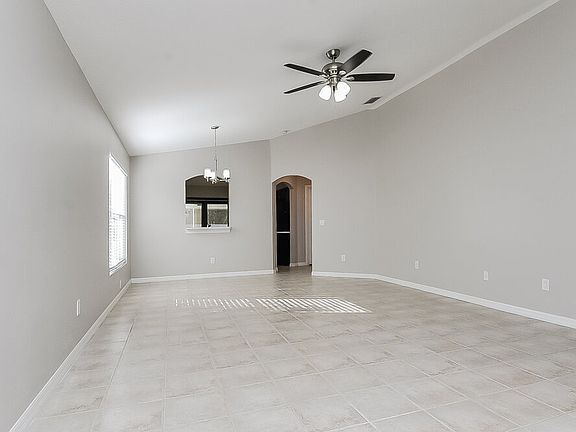 3rd image of 8511 Quarter Horse Dr