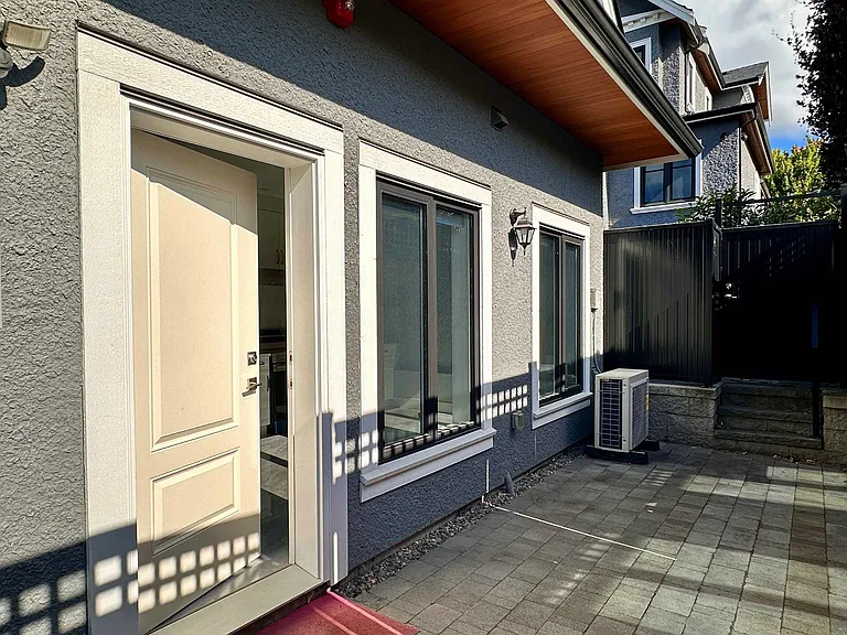 40XX W 37th Ave — Photo 2