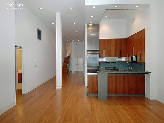 Rented by Sotheby's International Realty | media 2