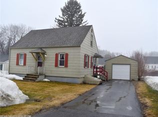 45 Newland Ave, Augusta, ME 04330