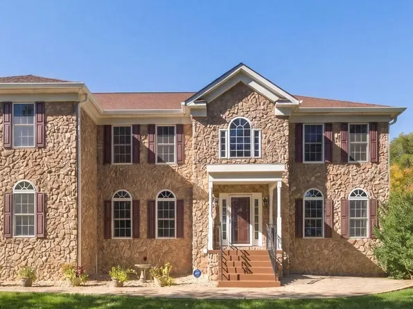 26 Quarter Horse Ct, Stafford, VA 22556
