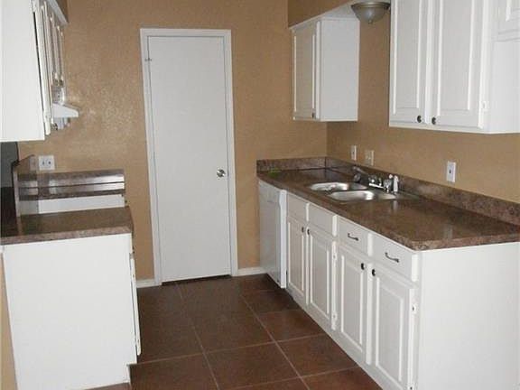 4th image of 429 Guadalupe Dr