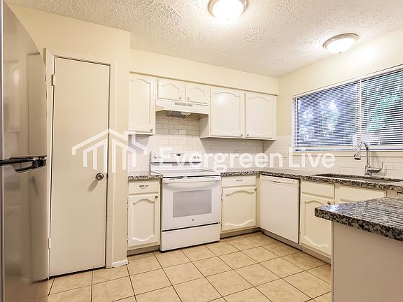 2nd image of 16326 Dew Drop Ln