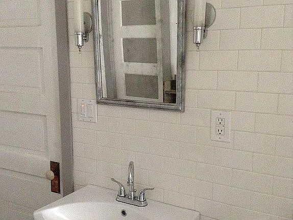 Bathroom vanity