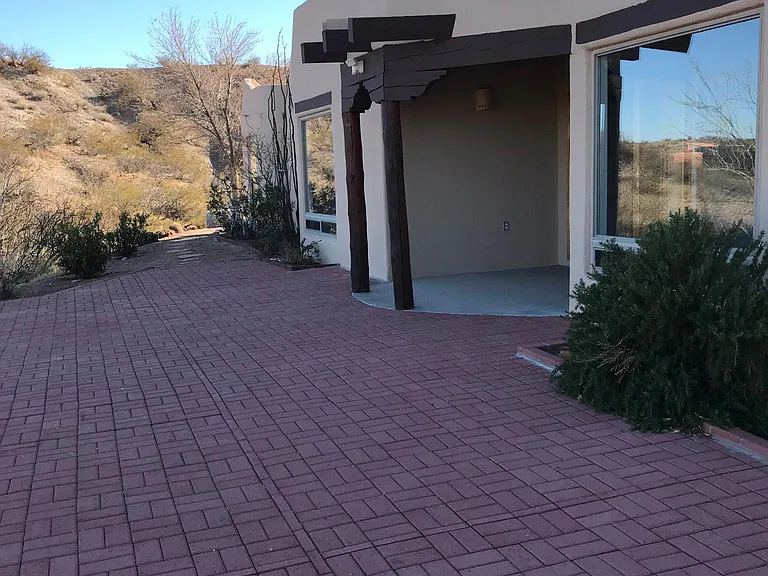 2045 Cresta Ct — Photo 19