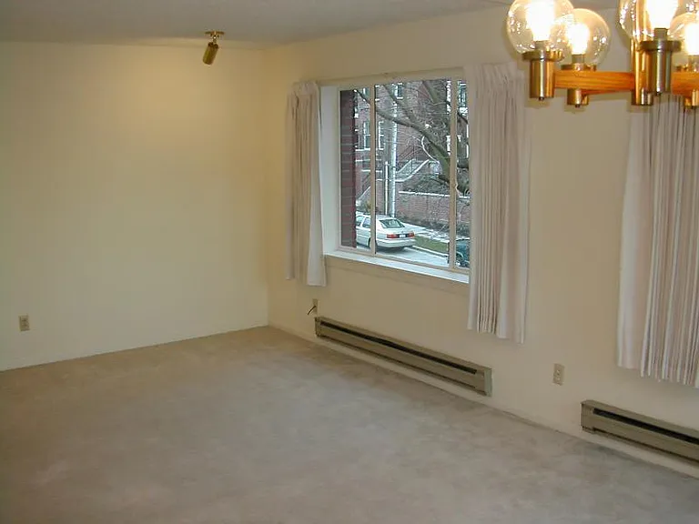 515 4th Ave W #204 — Photo 11
