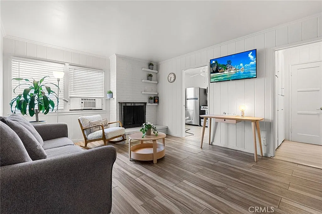 1 bed, 655 sqft, $2,575 — Photo 1