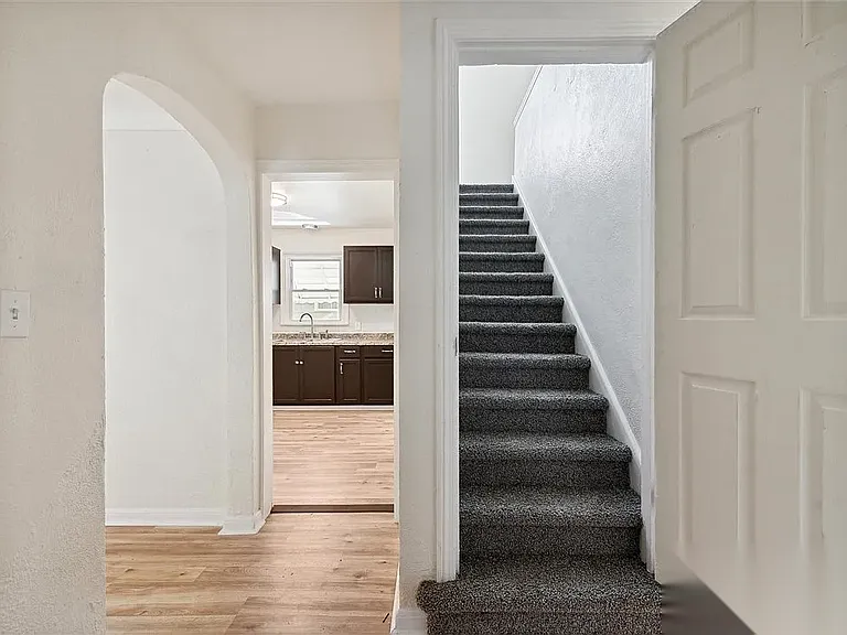 909 Turner Ave — Photo 14