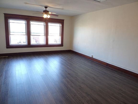 3rd image of 1497 Hertel Ave #9