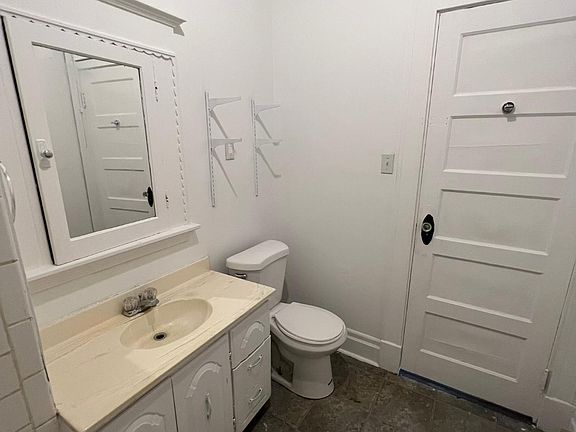 2nd image of 505 S Cooper Ave APT 2