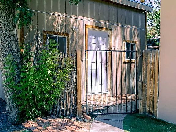 3rd image of 2905 Santa Clara Ave SE