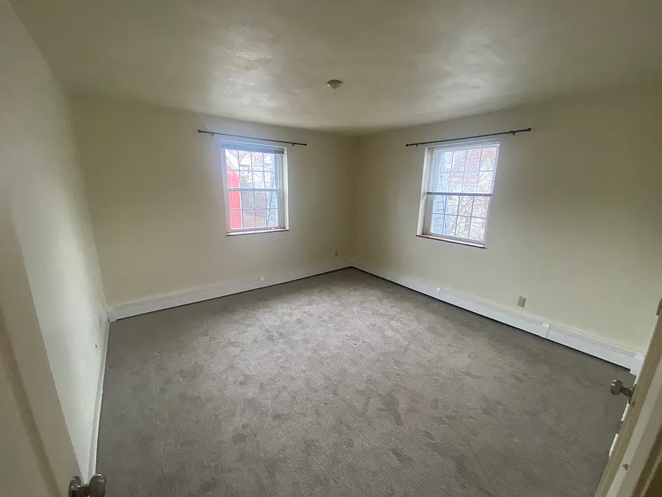 148 Sycamore St #16