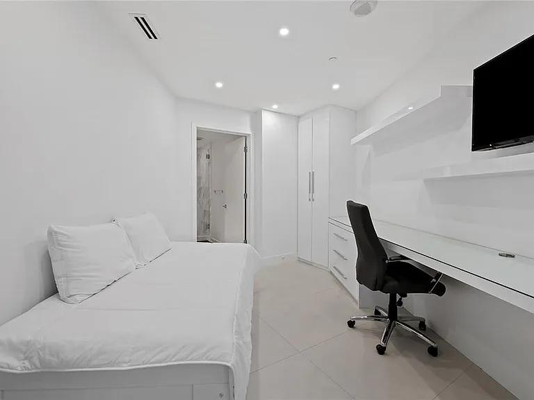 701 N Fort Lauderdale Beach Blvd #602 — Photo 18