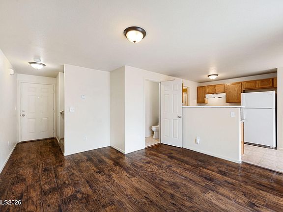 4th image of 4036 Village Dr #4038