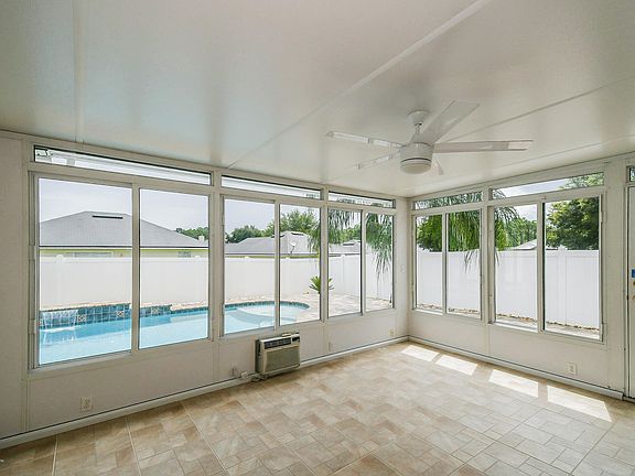 4th image of 2624 Creekfront Dr