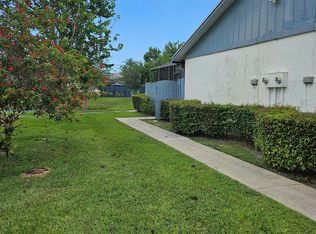 2002 Timberlane Cir #2002, Lake Worth, FL 33463