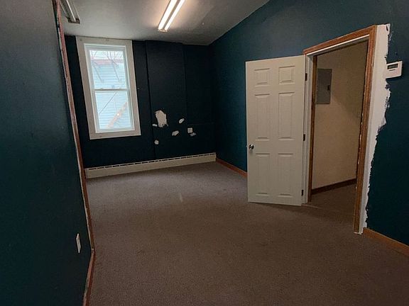 2nd image of 126 Broadway #1