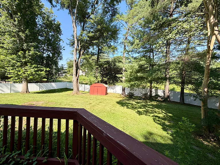 7216 Reservation Dr — Photo 9