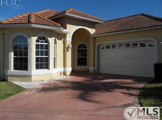 9015 W Ridge Ct, Fort Myers, FL 33912