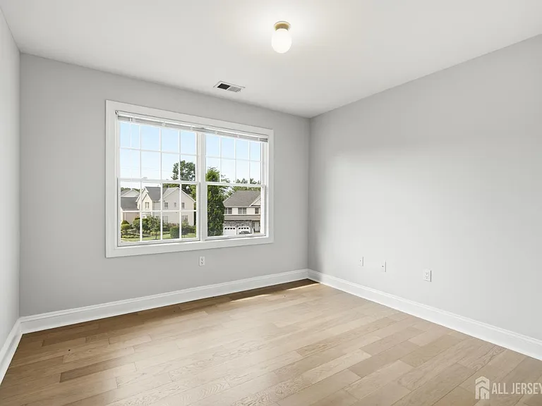 33 Melbloum Ln — Photo 26