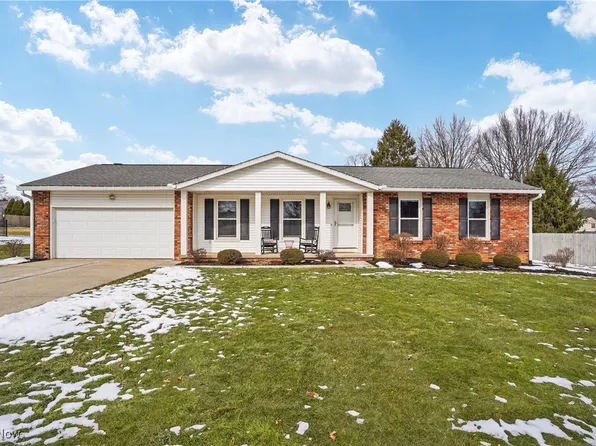 813 Beechwood Dr, Tallmadge, OH 44278